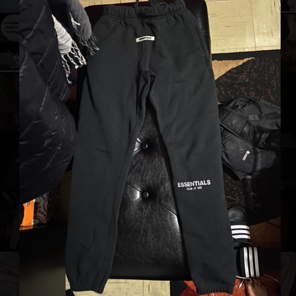 Essentials Fear of God joggers size XS